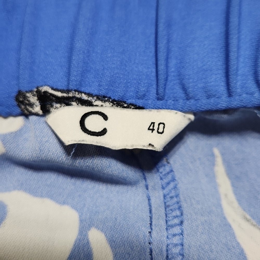 EUC Cubus blue & white flower pants - Picture 4 of 5